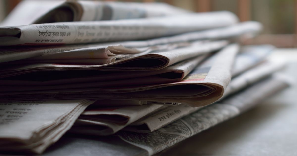 トランスワールド_ネタバレ_新聞